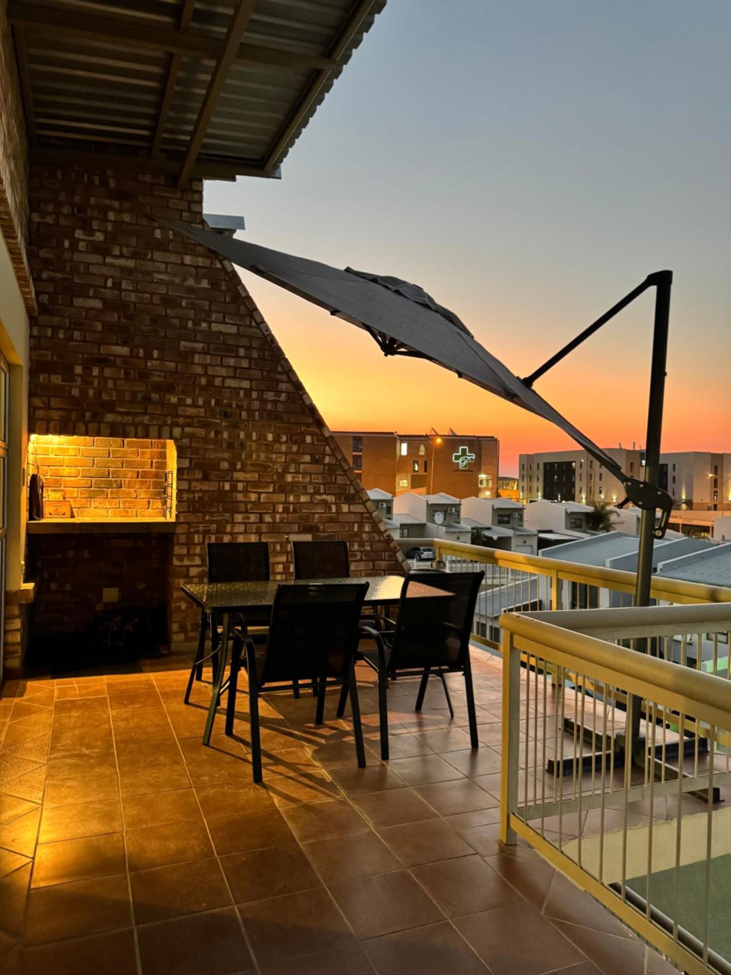Weavers Nest 34 Windhoek Exteriör bild